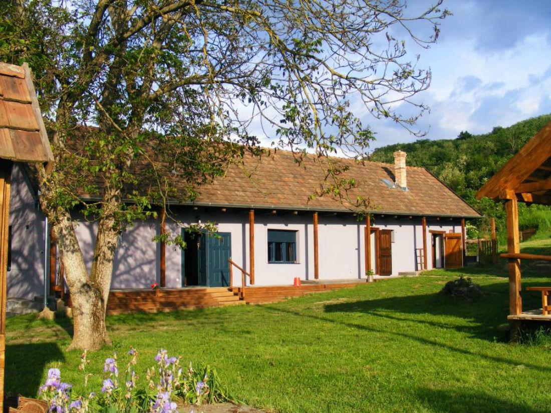 Bakancstanya Ketbodony Exterior foto